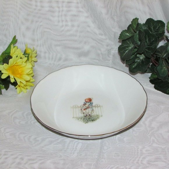 Holly Hobbie Girl With Rose Vintage Limited Edition Porcelain Soup Bowl Dish - Picture 3 of 6
